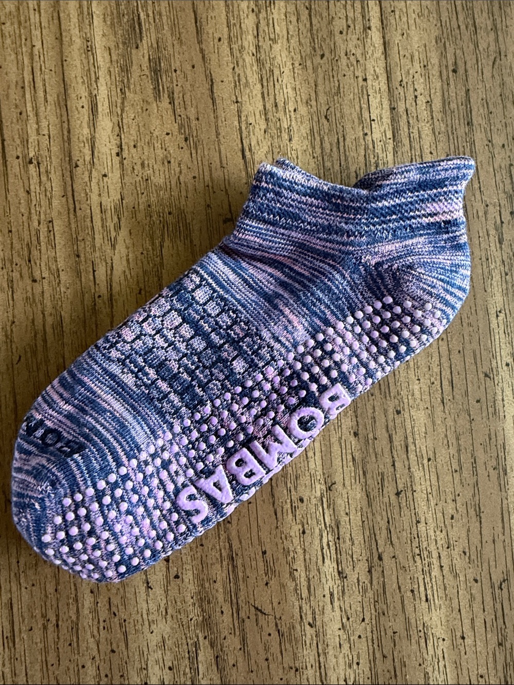 🌺3/$20 Bombas Blue and Pink Grip Ankle Sock NWOT